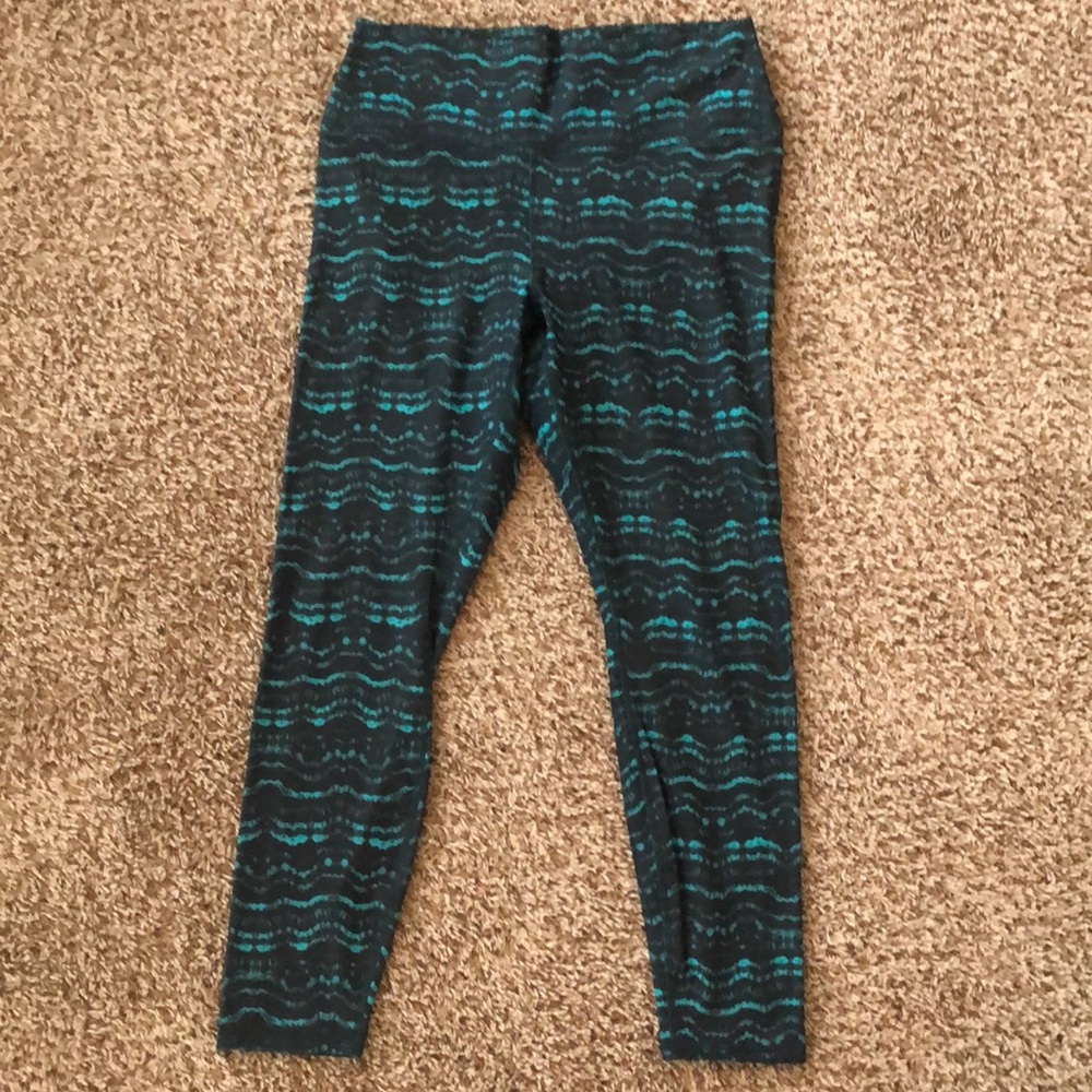 Fabletics crop leggings